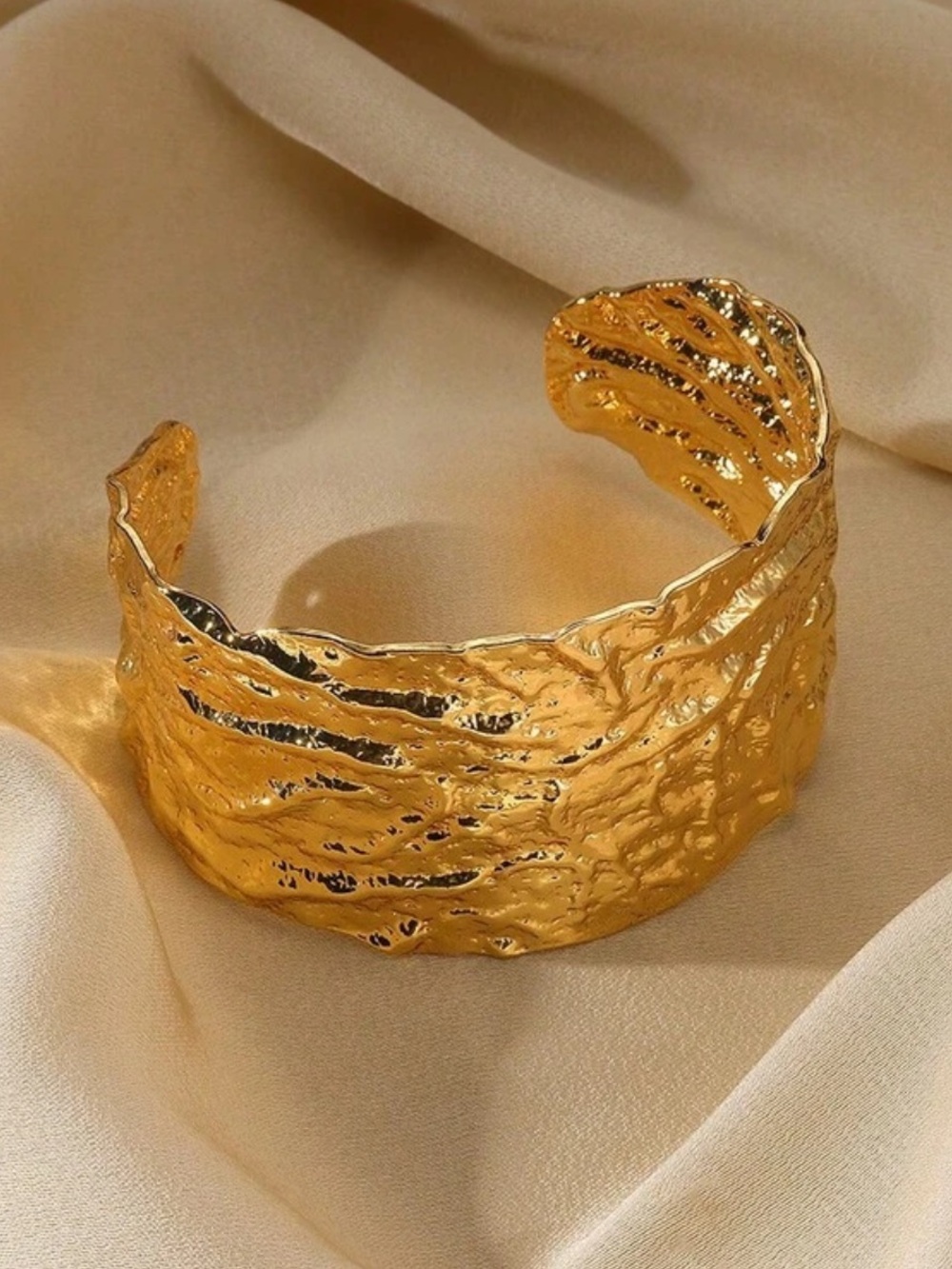 SHEIN Gold Plated Wide Bracelet Cuff